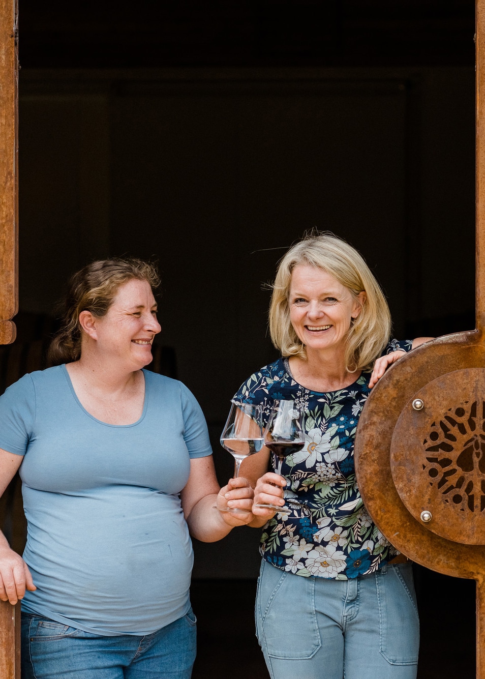 Tourism North East Billy Button Wines Mayford Alpine Jo Marsh Eleana Anderson
