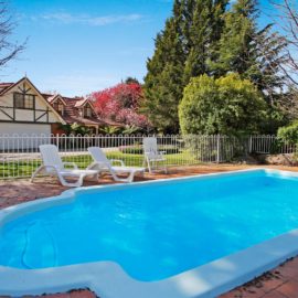 Tudor Pool