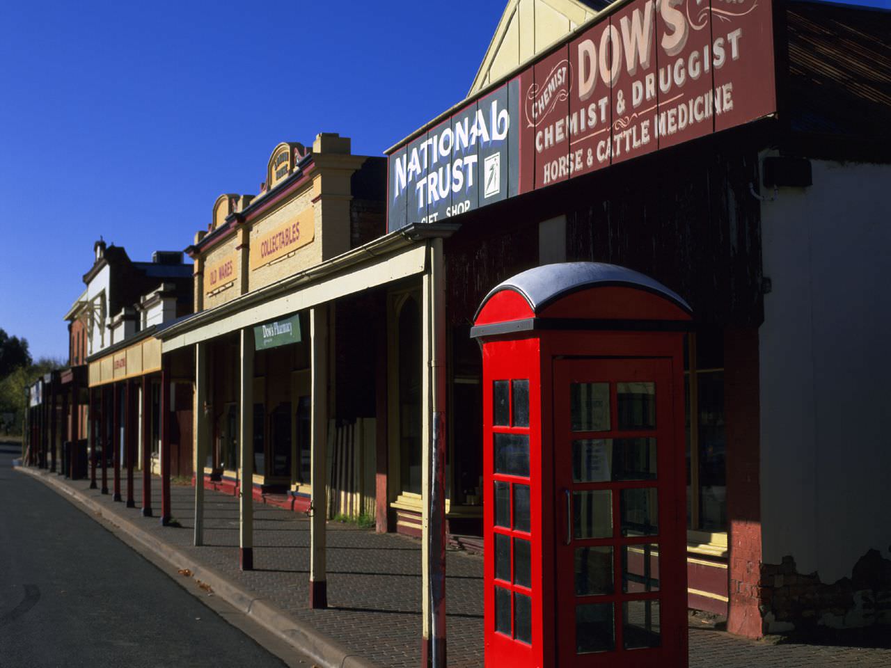 Chiltern Visitor Information Centre Victoria's High Country